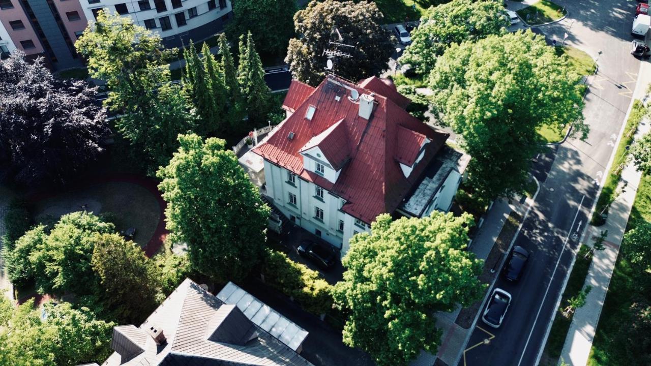 Retro Hotel Villa Ostrava Exteriör bild